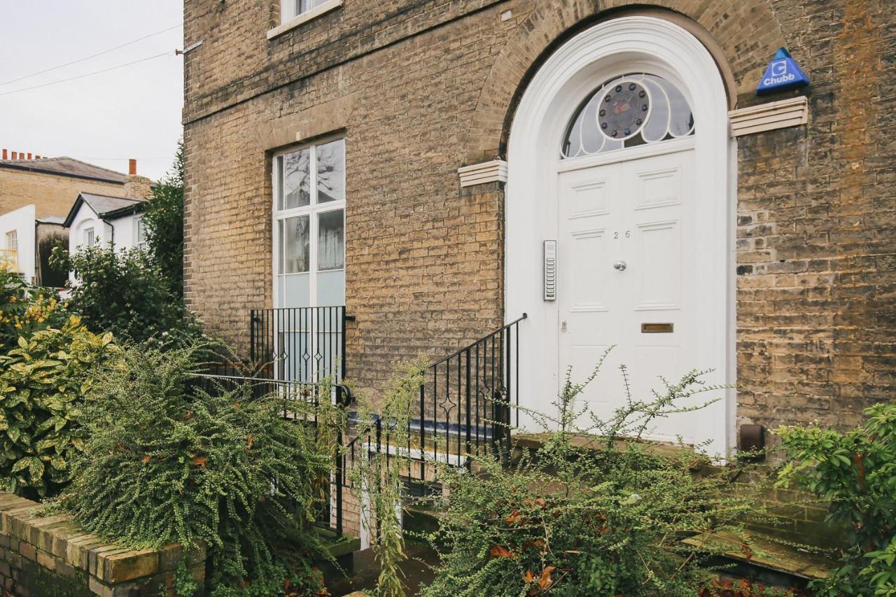 Cambridge City Studios By Payman Club Exterior photo