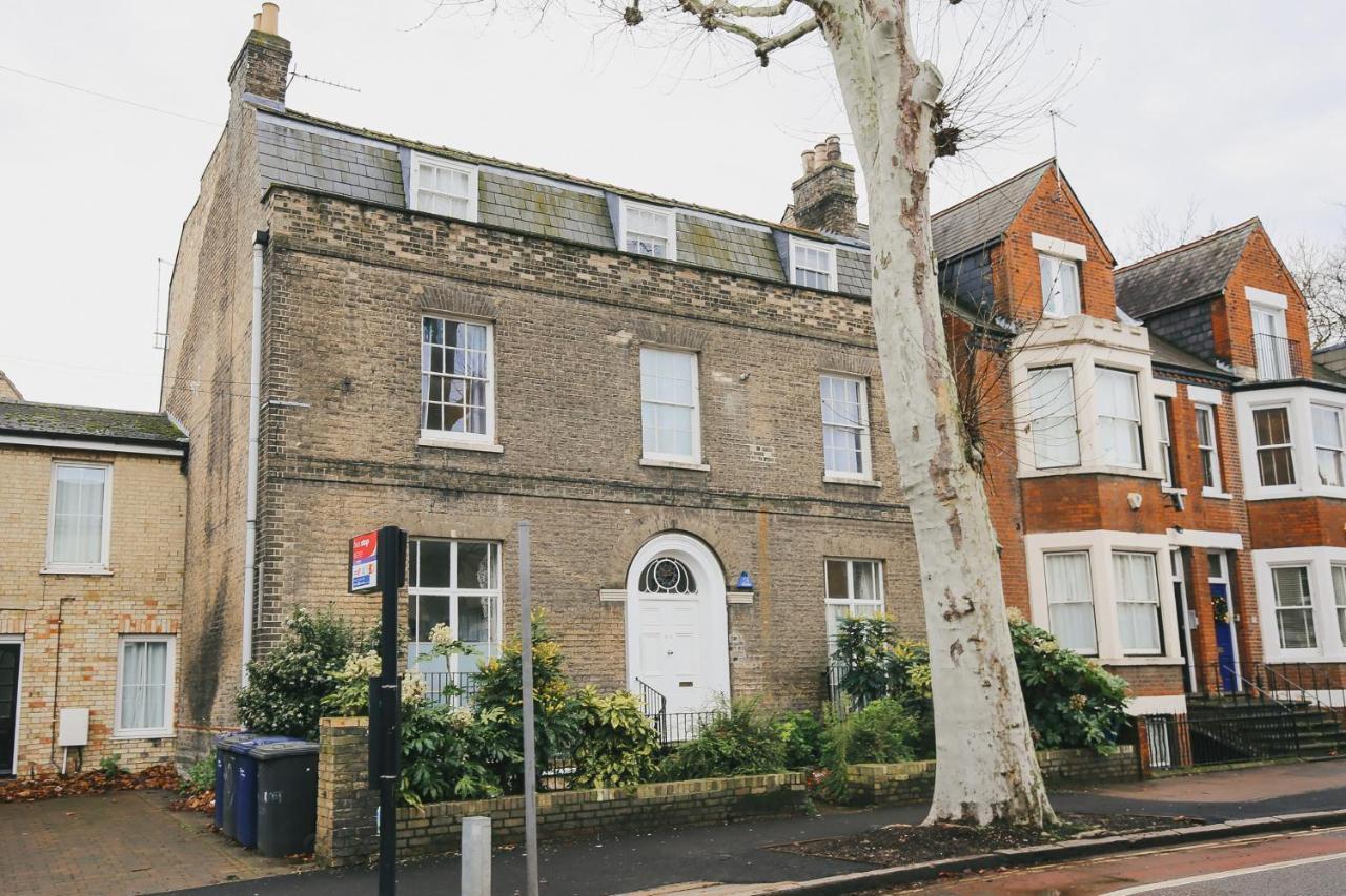 Cambridge City Studios By Payman Club Exterior photo